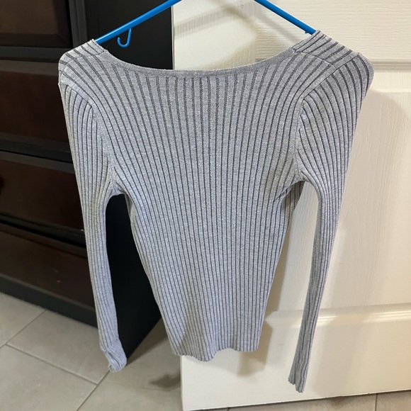 Express Gray Ribbed V-Neck Sweater - Picture 3 of 3